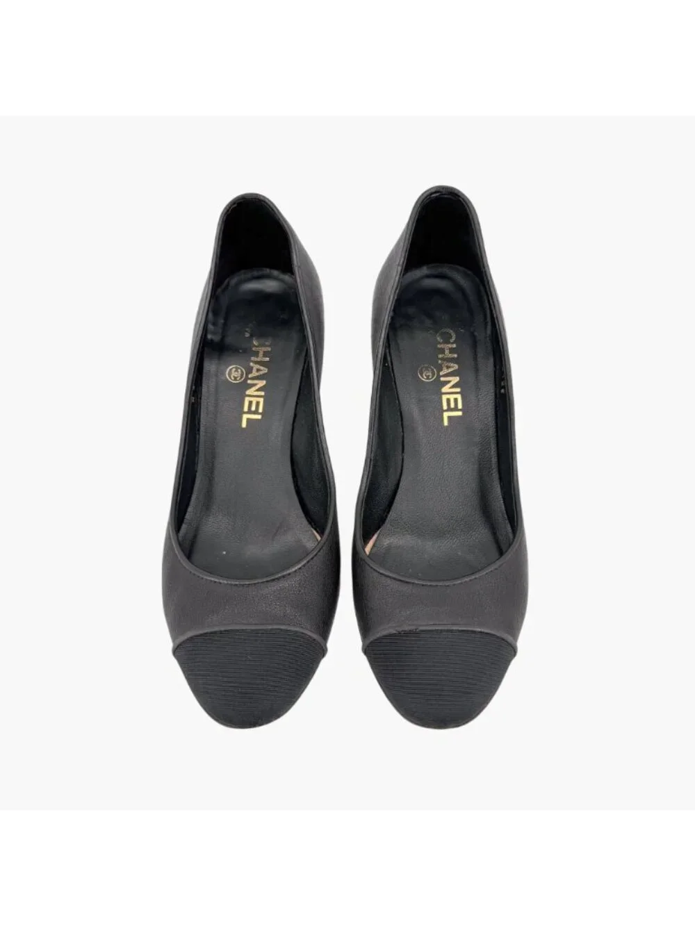 Chanel CC Cap Toe Pumps Heels Black Leather Size 38 US 7-7.5 Women’s